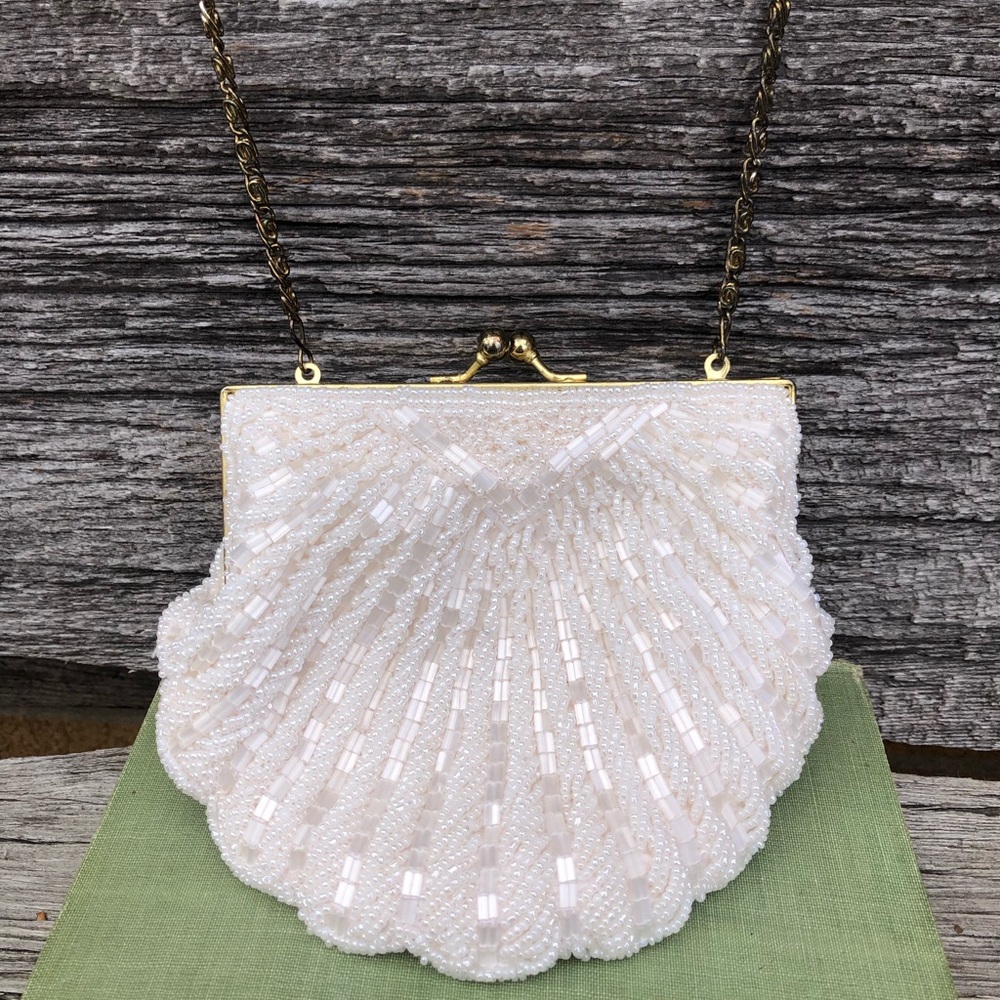 Vintage beaded evening bag Shell ivory Intricate white glass beads wedding party